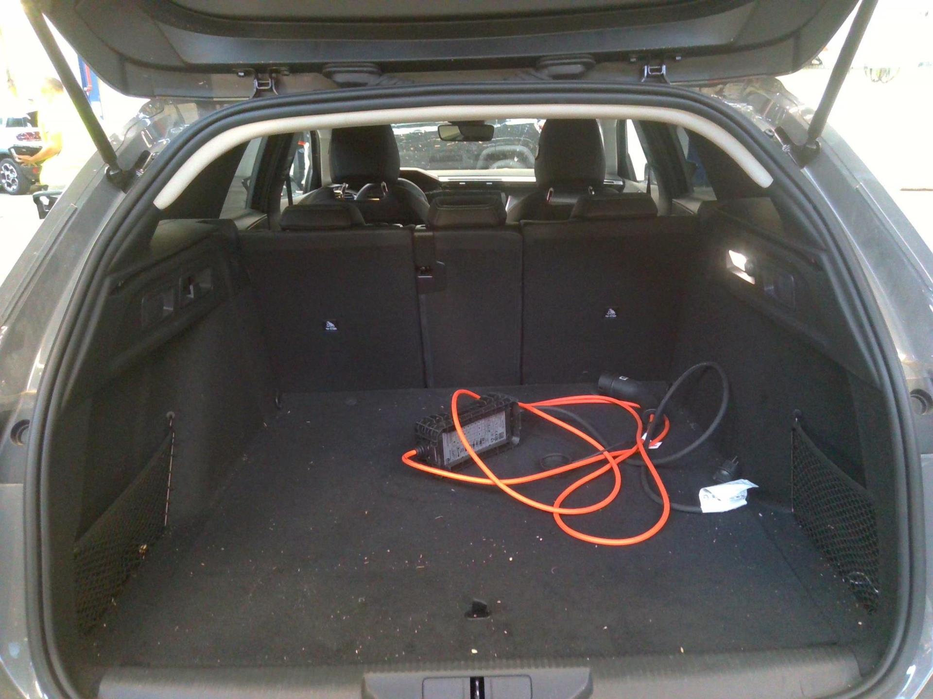 Peugeot 308 SW PHEV 180 e-EAT8 Allure 2024