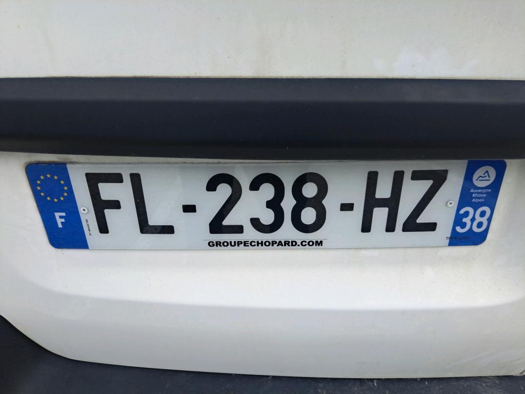 Peugeot EXPERT FGN TOLE STANDARD 2.0 BLUEHDI 120 S&S BVM6 ASPHALT 2019