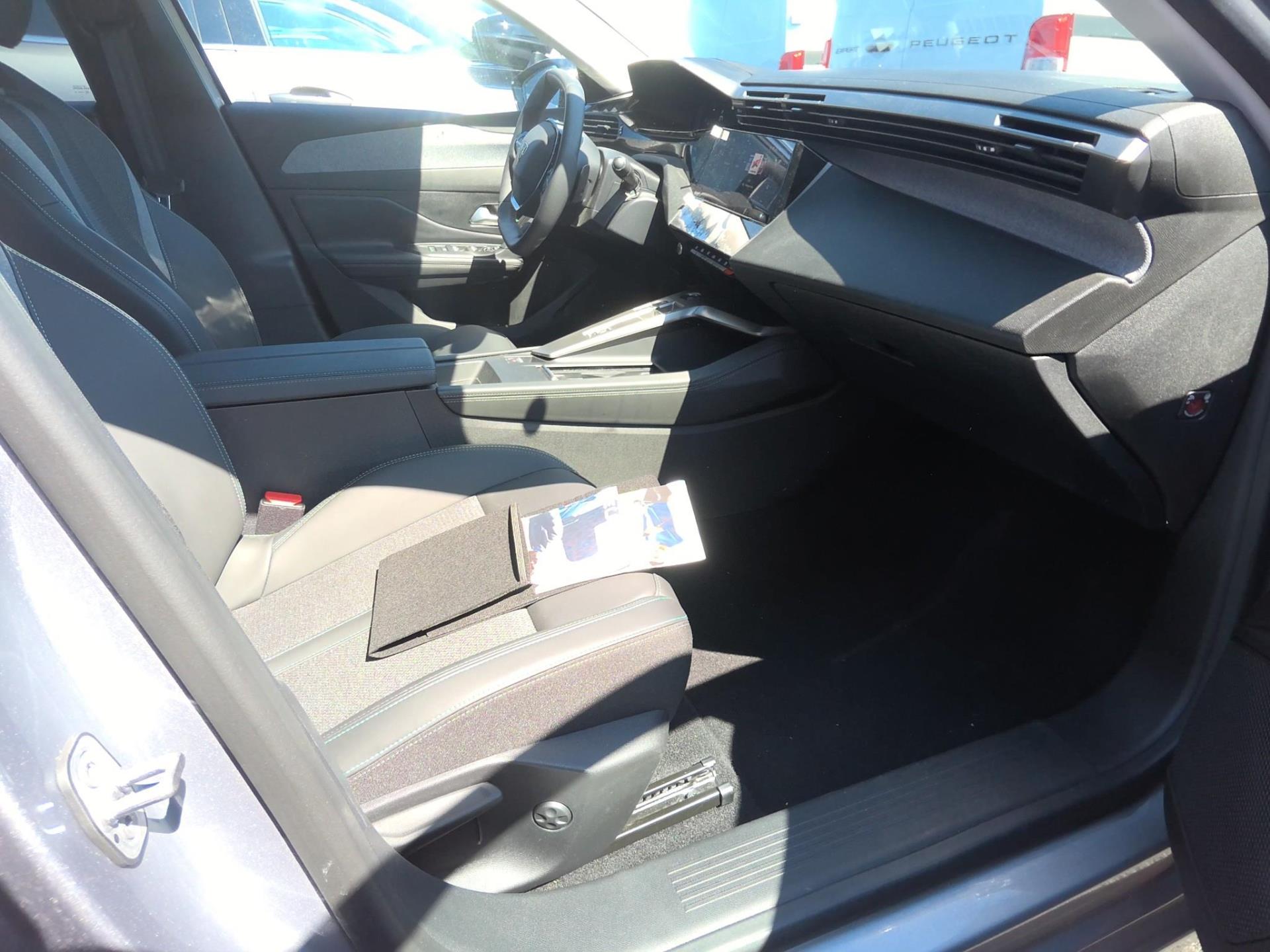 Peugeot 308 SW BlueHDi 130ch S&S EAT8 Allure 2024
