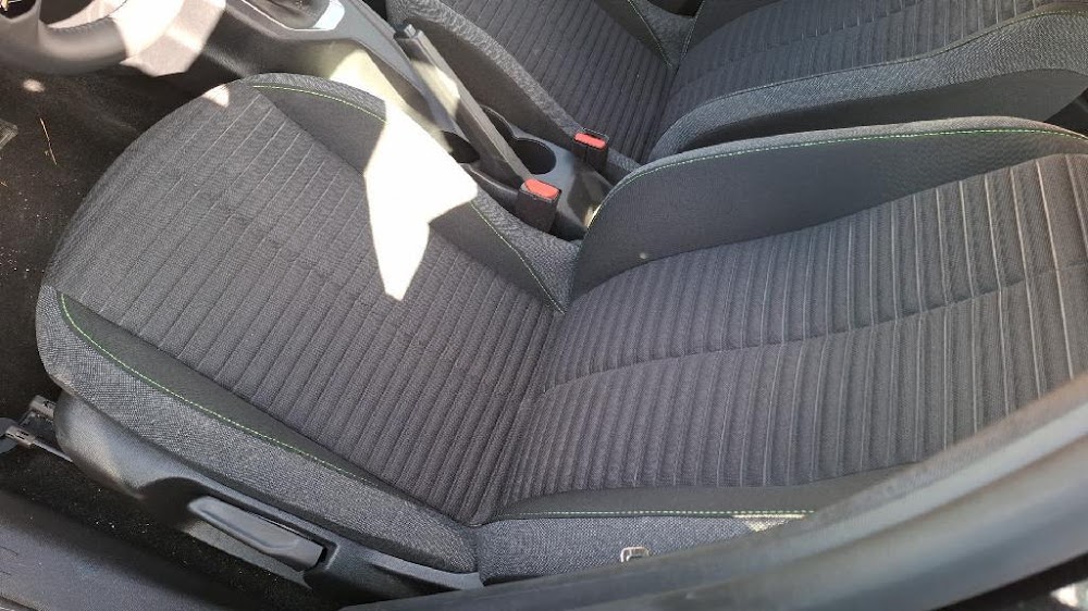 Foto Peugeot 208 10