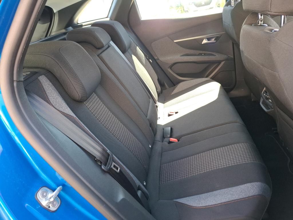 Peugeot 3008 BlueHDi 130ch S&S EAT8 Active Pack 2022