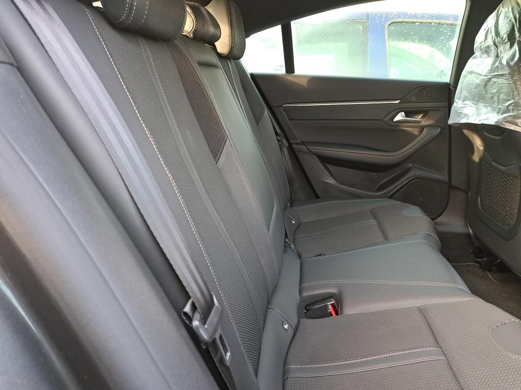 Peugeot 508 Hybrid 225 e-EAT8 GT 2021