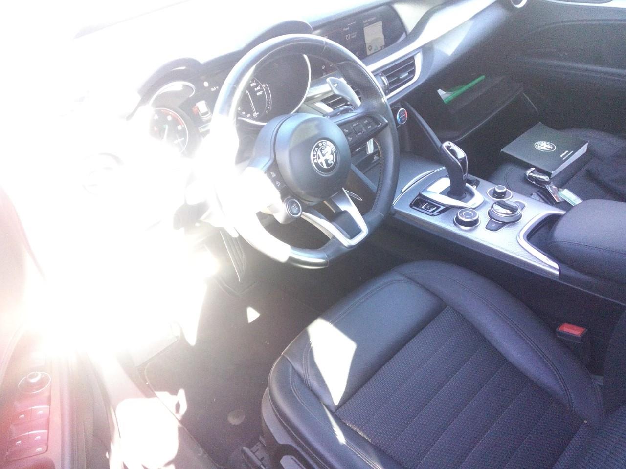 Foto Alfa Romeo Stelvio 3
