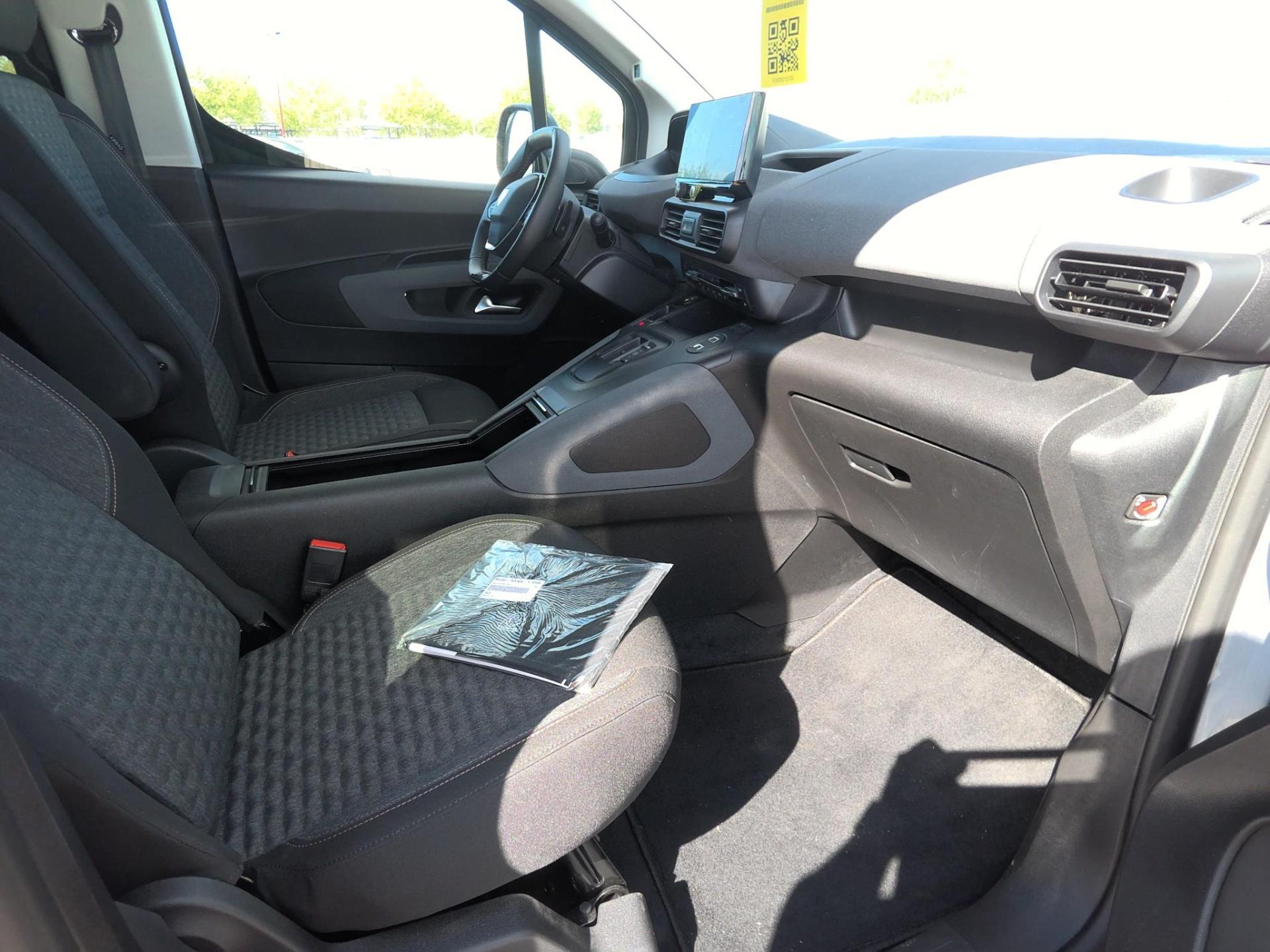 Peugeot e-Rifter XL e136ch Batterie 54kWh 5pl GT 2025