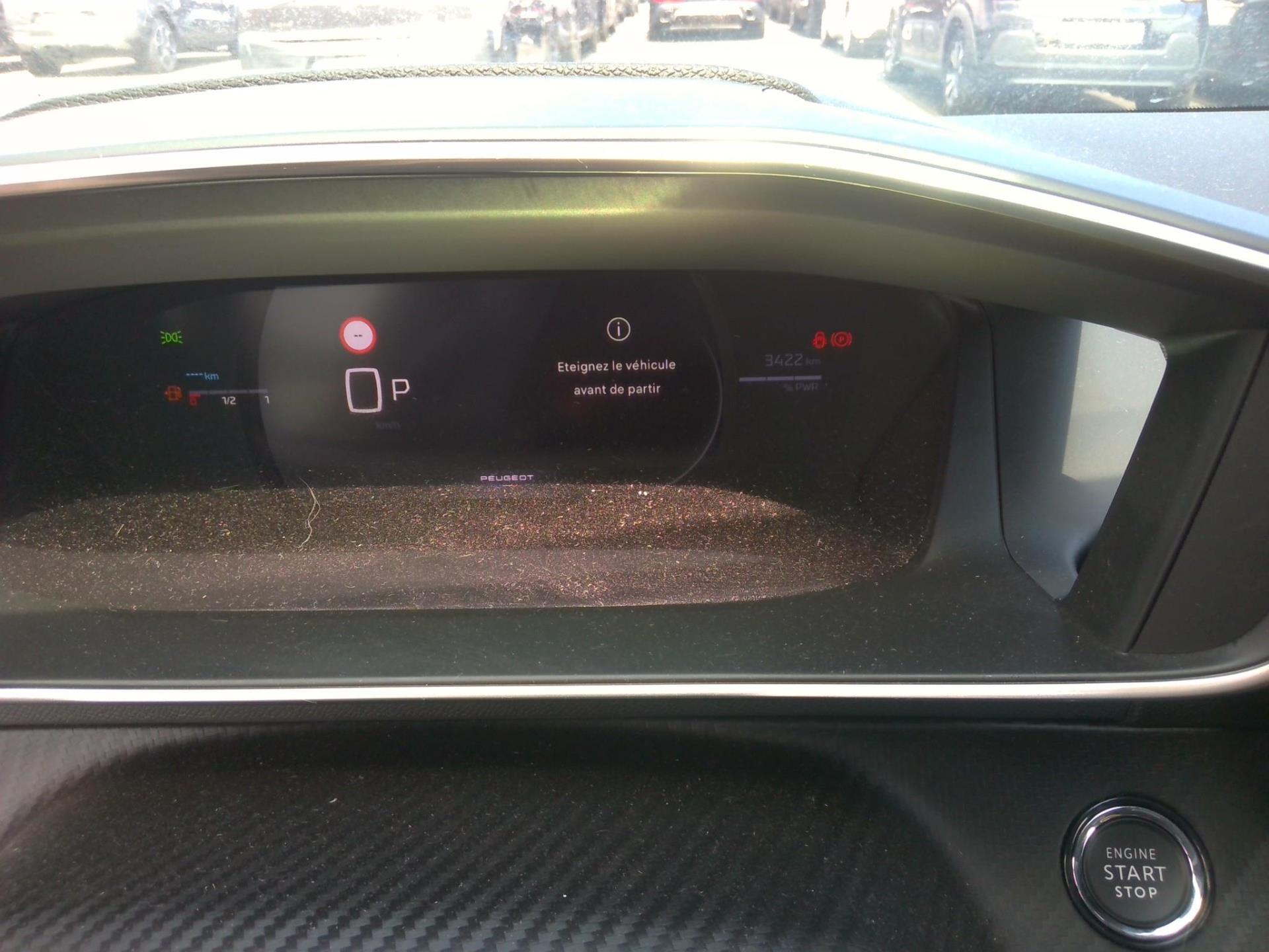 Peugeot 208 Hybrid 100 e-DCS6 GT 2025