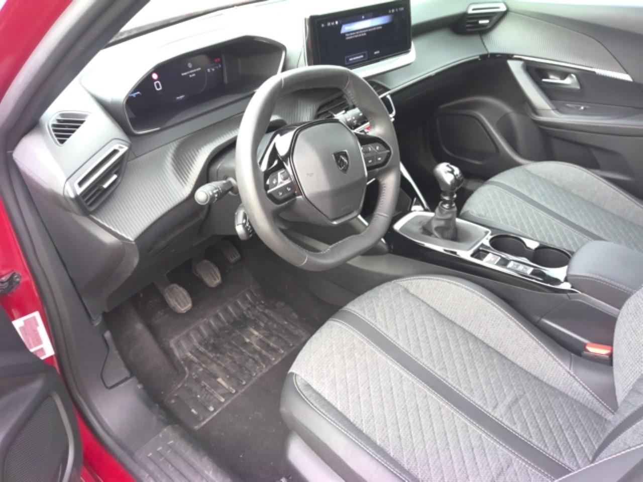 Foto Peugeot 2008 3