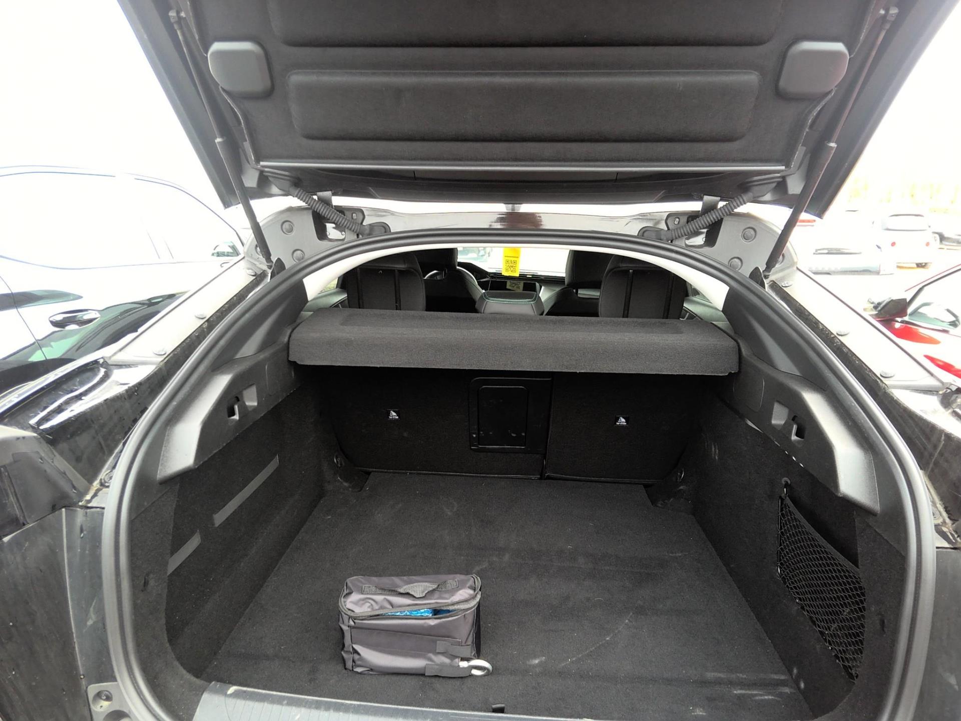 Peugeot 408 Hybrid 136 e-DCS6 Allure 2025