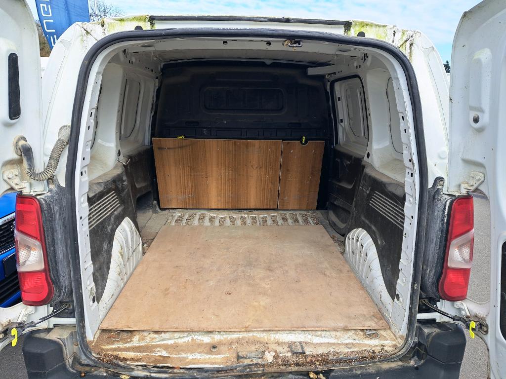 Peugeot PARTNER FOURGON STANDARD 650 KG BLUEHDI 130 S&S BVM6 ASPHALT 2021