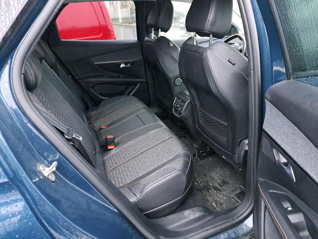 Peugeot 3008 Hybrid 225 e-EAT8 Roadtrip 2022