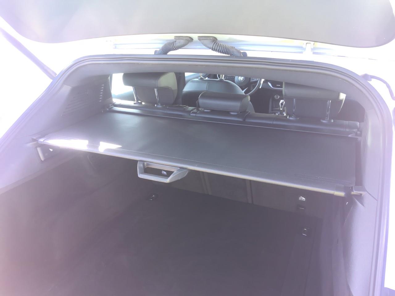 Foto Alfa Romeo Stelvio 8