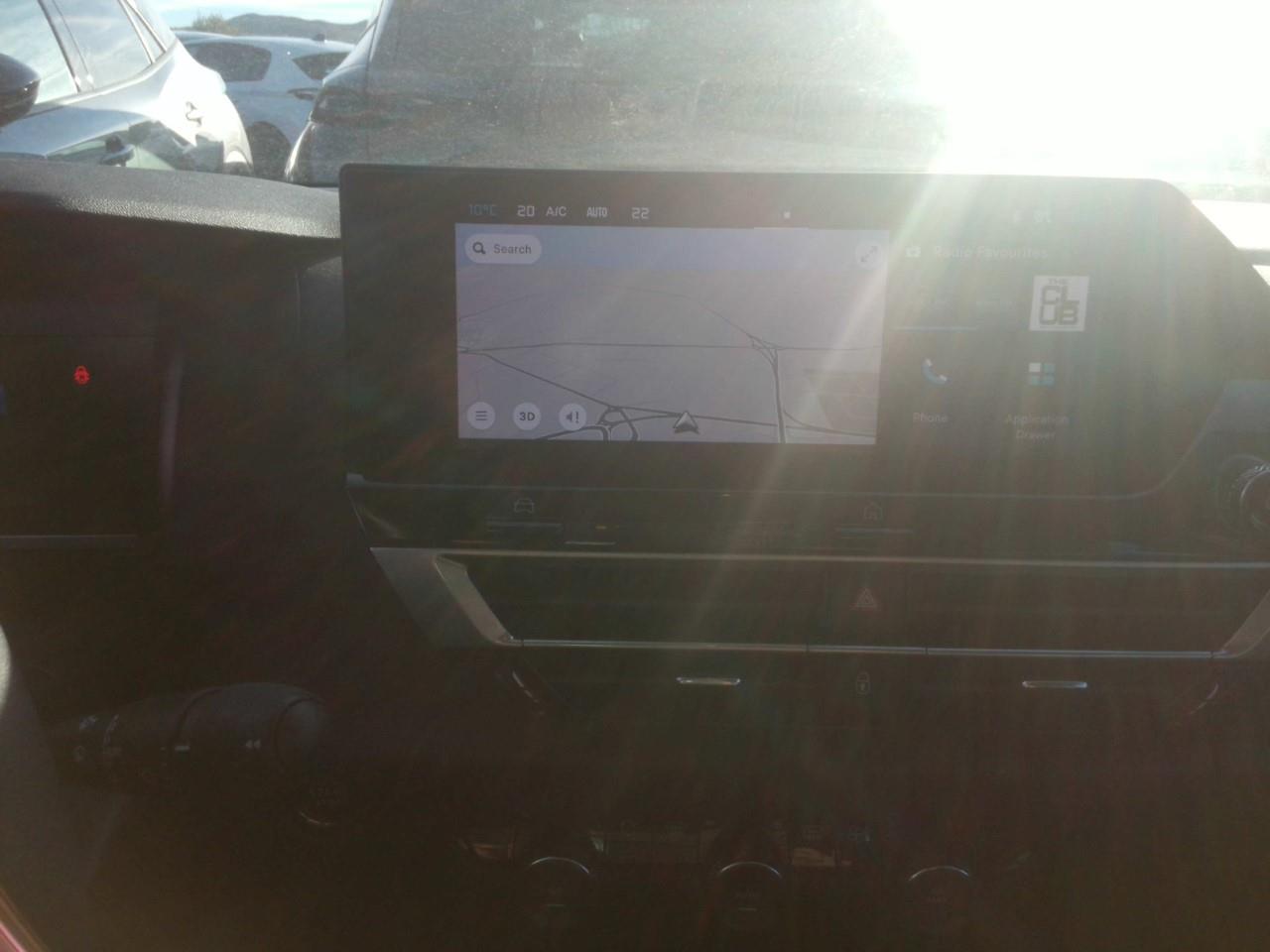 Foto Citroën C4 X 8