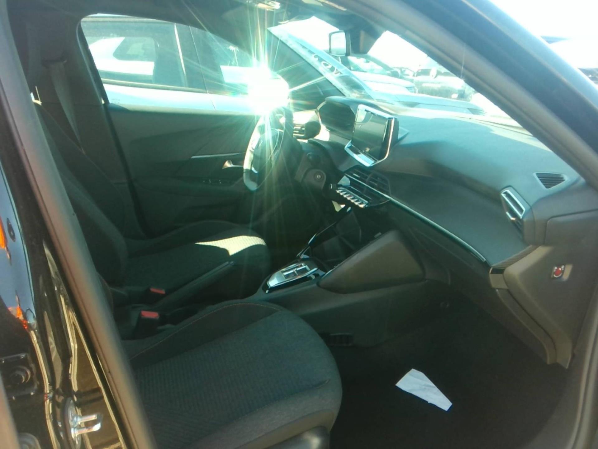 Peugeot 2008 Hybrid 145 ch e-DCS6 Style 2026