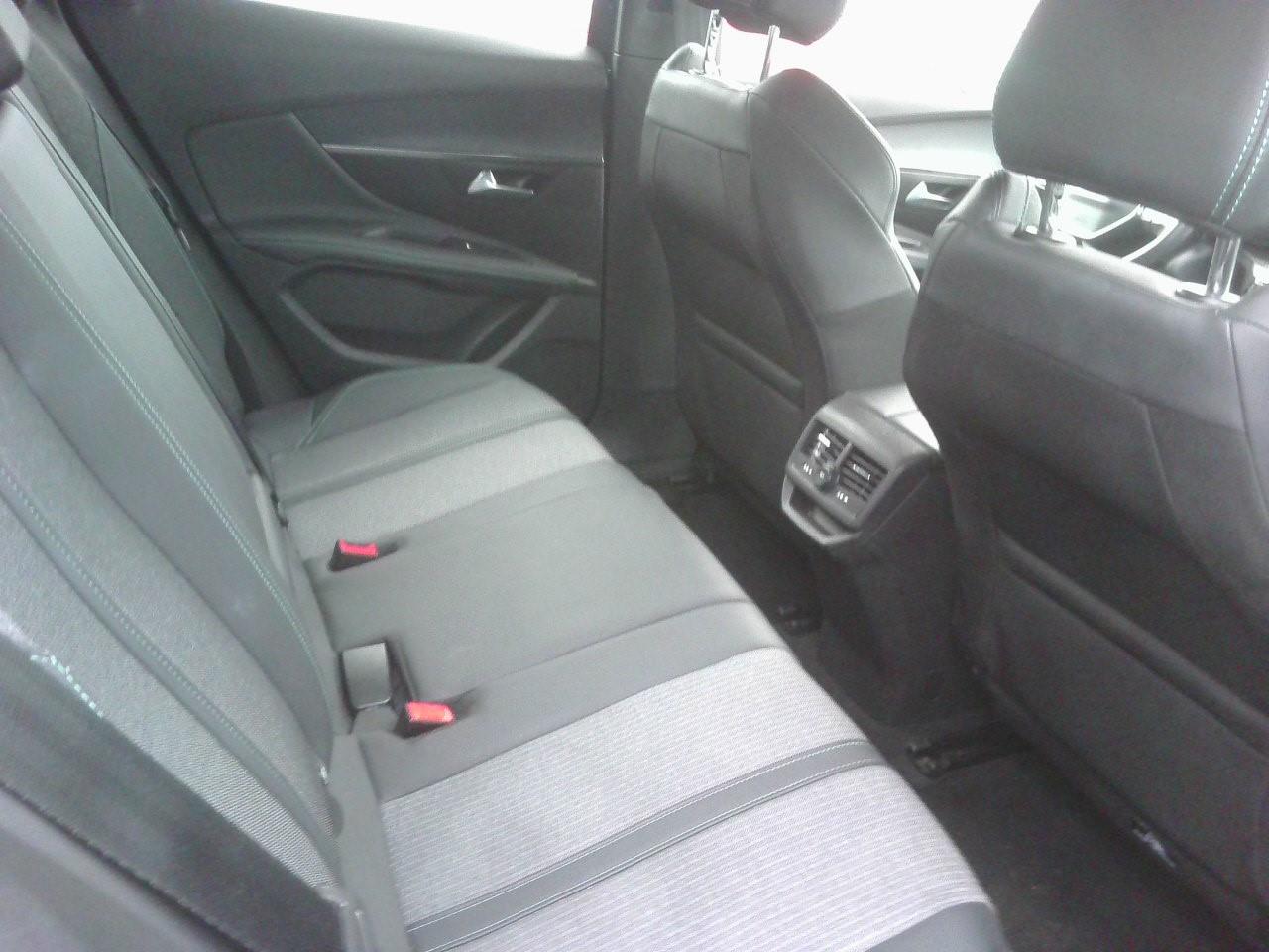Foto Peugeot 3008 11