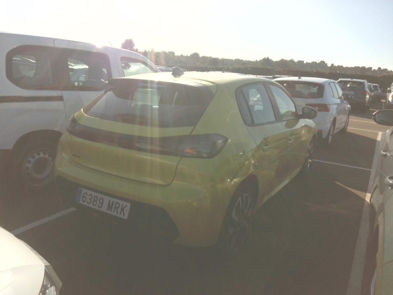 Foto Peugeot 208 8