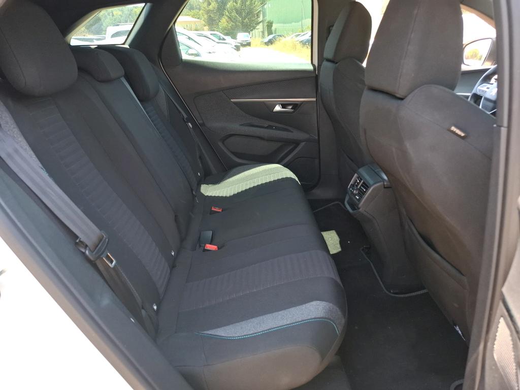 Peugeot 3008 BlueHDi 130ch S&S EAT8 Active Pack 2023