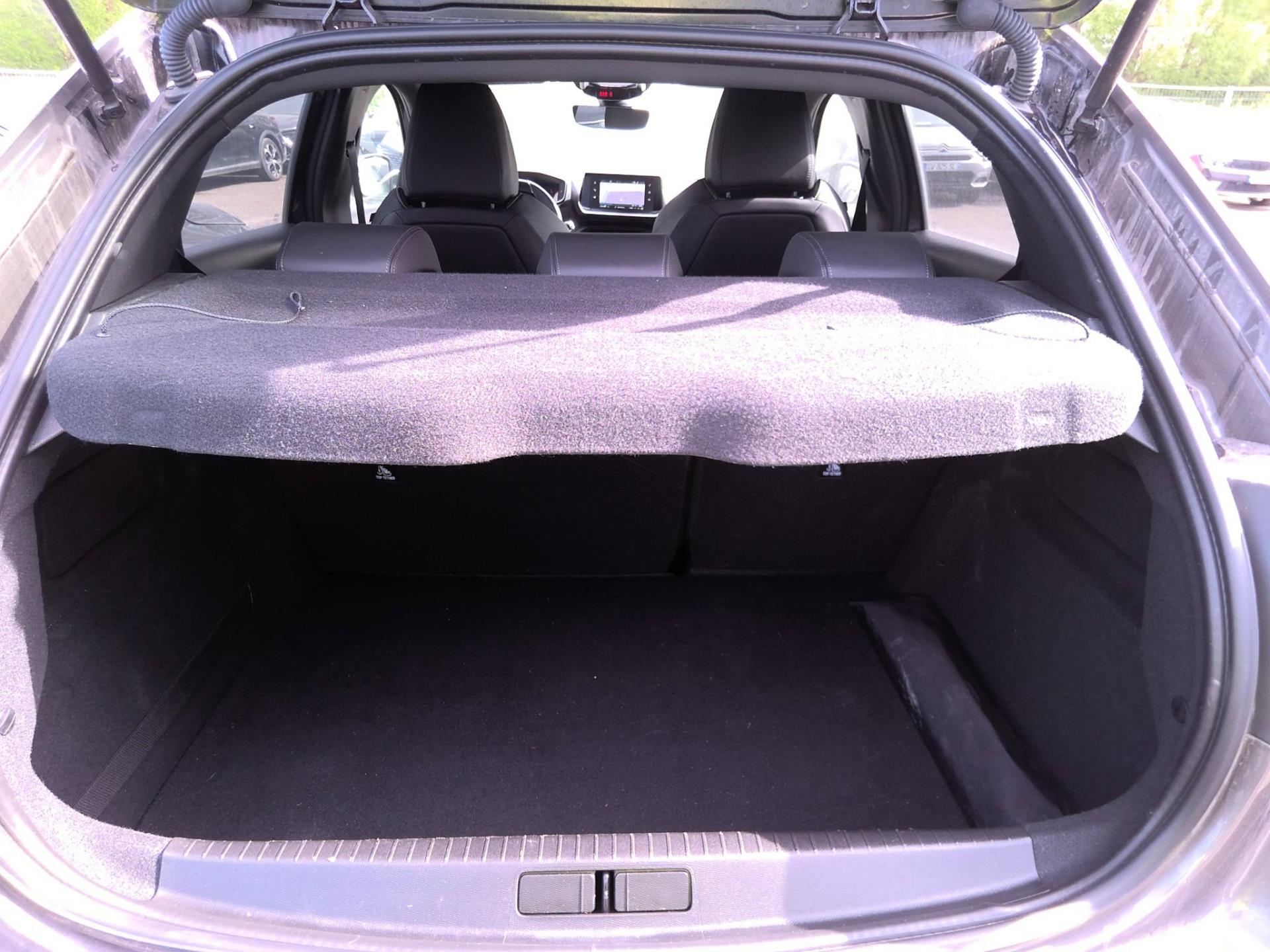 Peugeot 208 PureTech 100 S&S BVM6 GT 2023