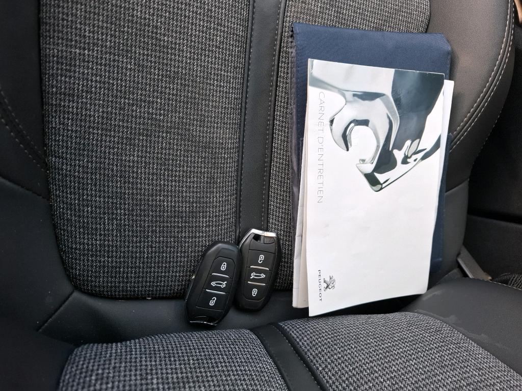 Peugeot 3008 Hybrid 225 e-EAT8 Allure Business 2020