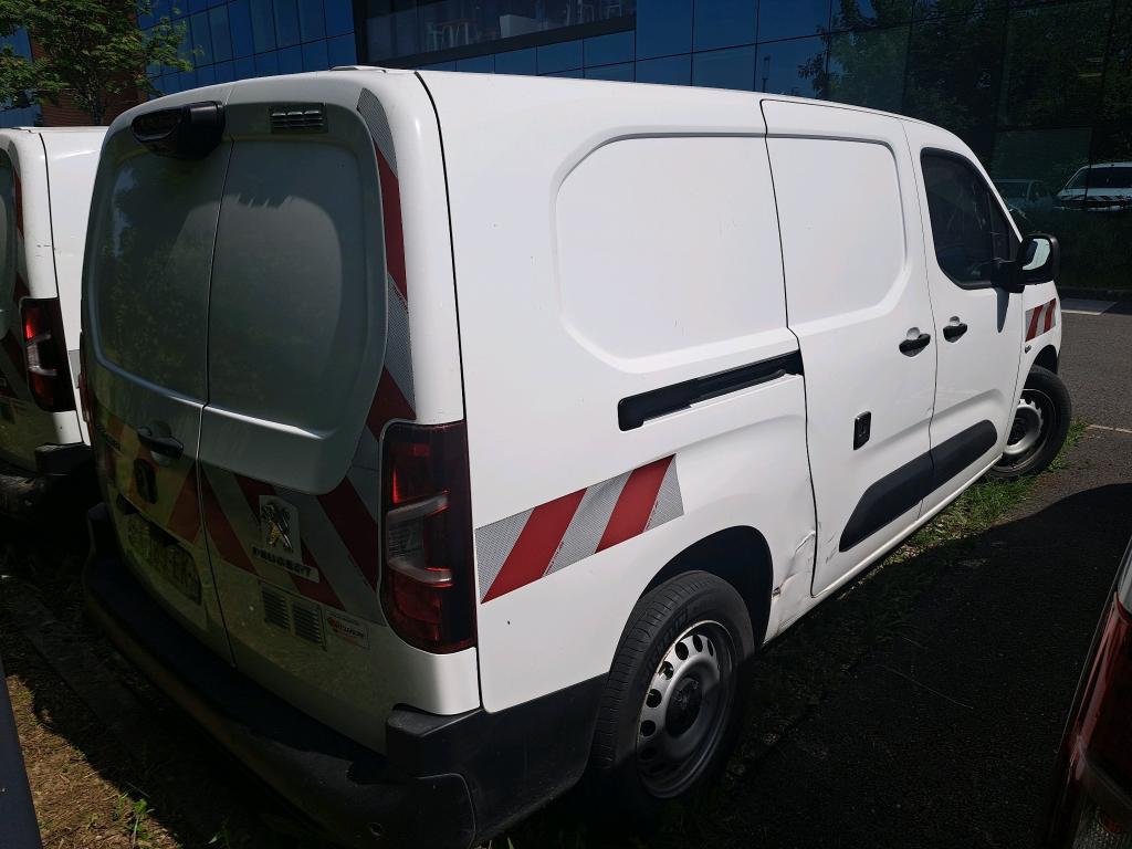 Peugeot PARTNER FOURGON LONG 950 KG BLUEHDI 130 S&S EAT8 ASPHALT 2021