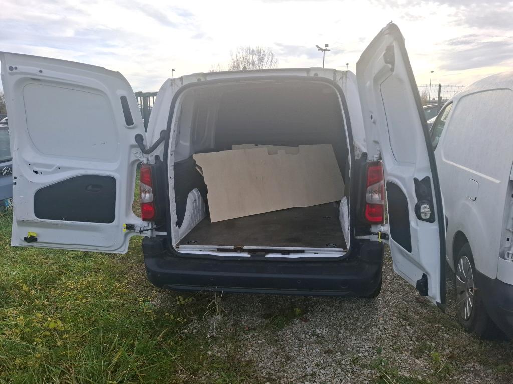 Peugeot PARTNER FOURGON STANDARD 650 KG BLUEHDI 100 S&S BVM5 PREMIUM 2020