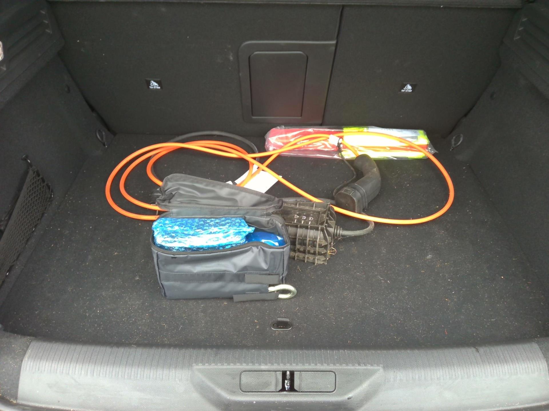 Peugeot 308 PHEV 180 e-EAT8 Allure 2024