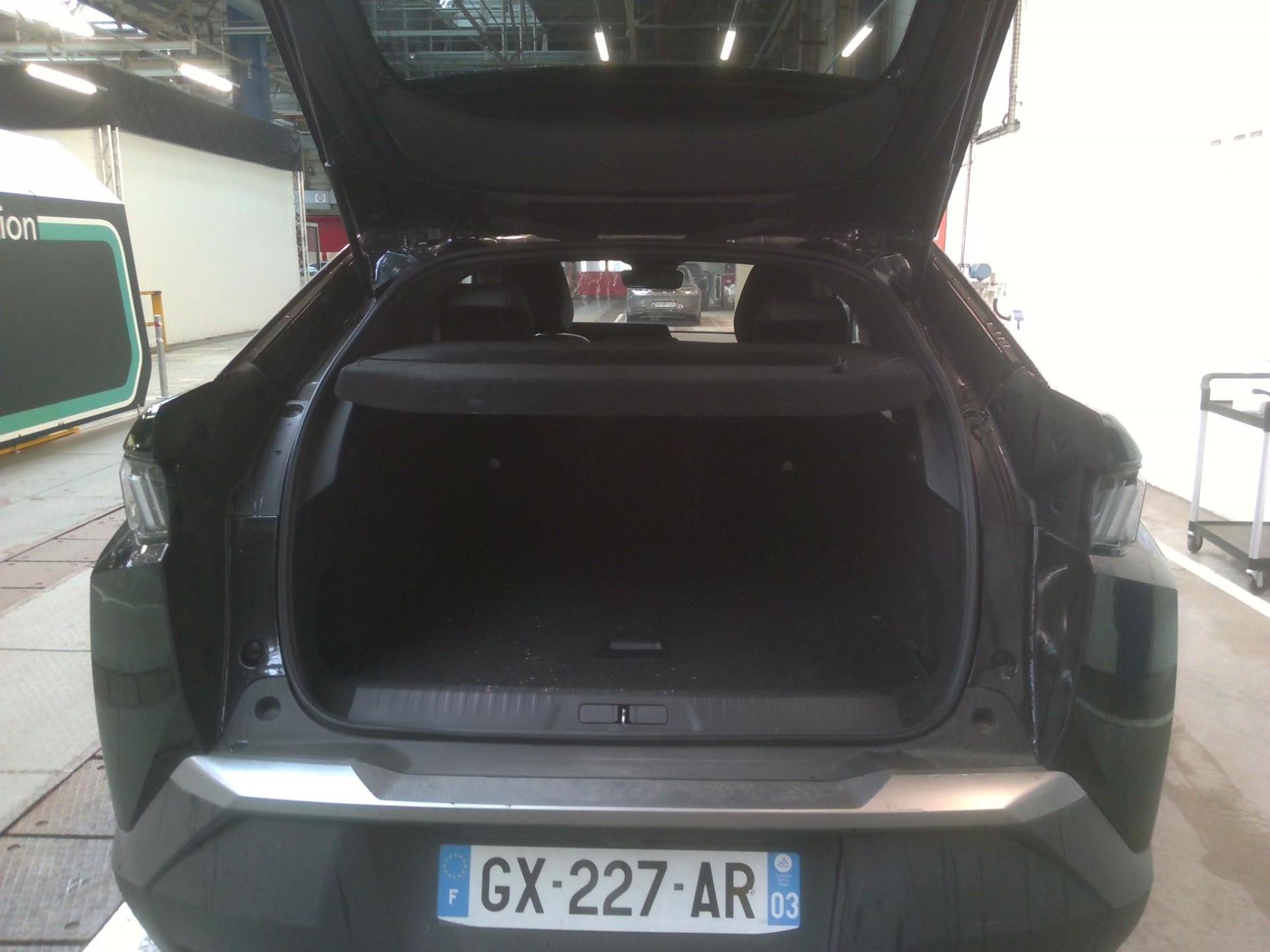 Peugeot 3008 Hybrid 136 e-DCS6 Allure 2024