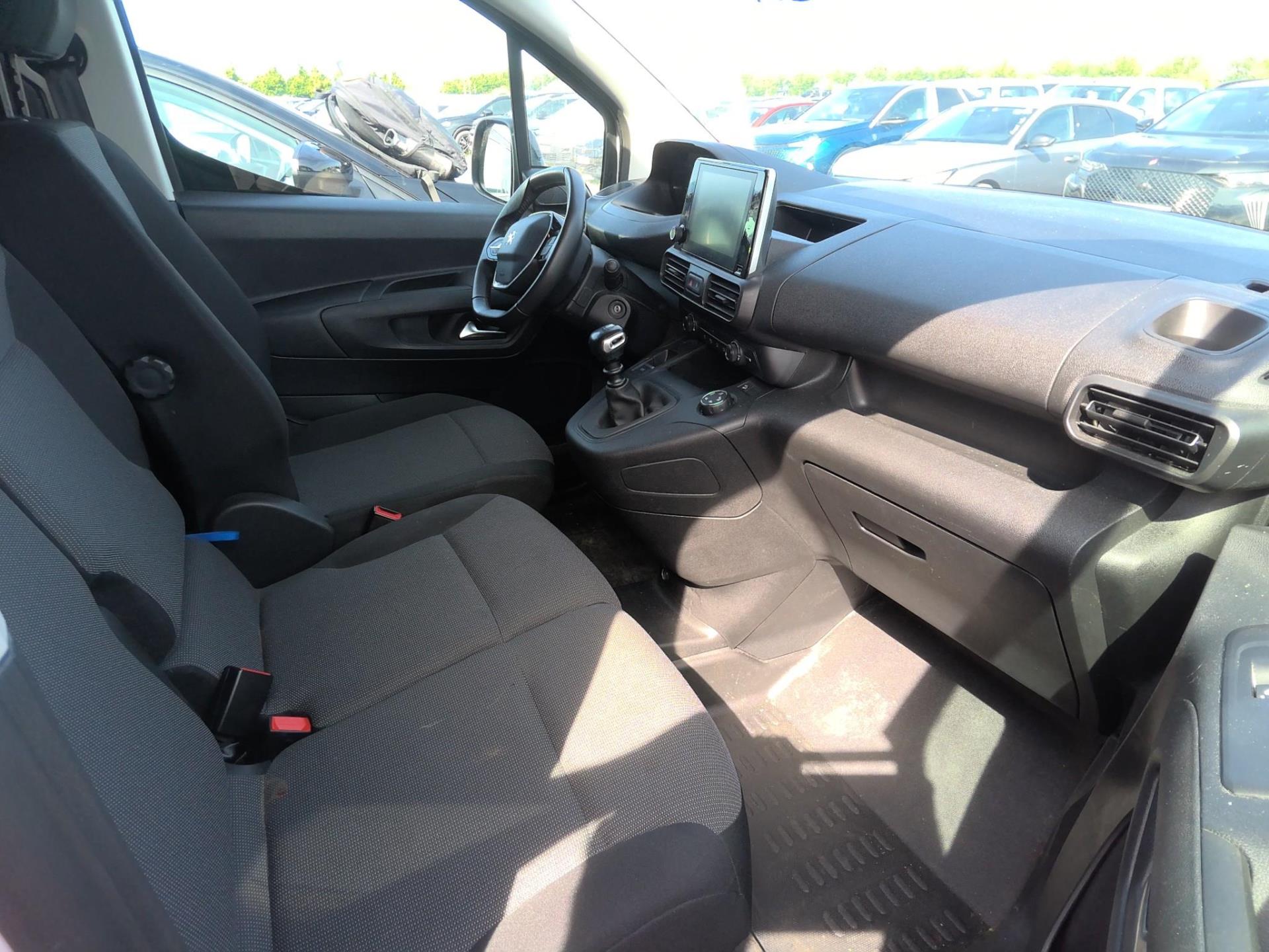Peugeot PARTNER FOURGON XL 950 KG BLUEHDI 100 S&S BVM6  2023