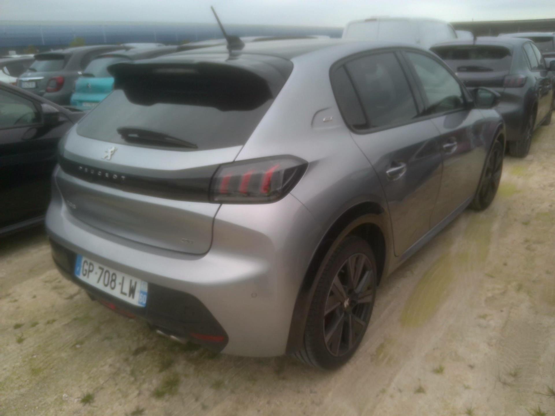 Peugeot 208 PureTech 130 S&S EAT8 GT 2023