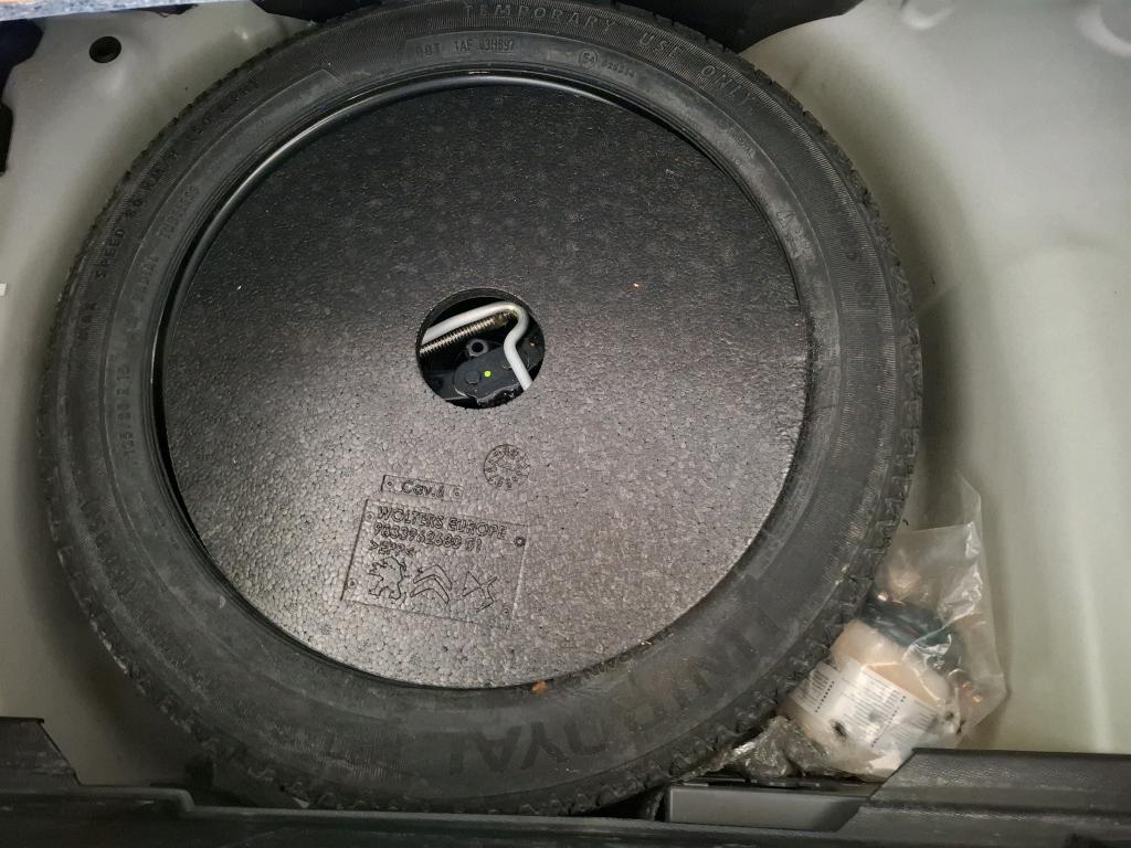 Peugeot 208 BlueHDi 100 S&S BVM6 Allure Business 2021