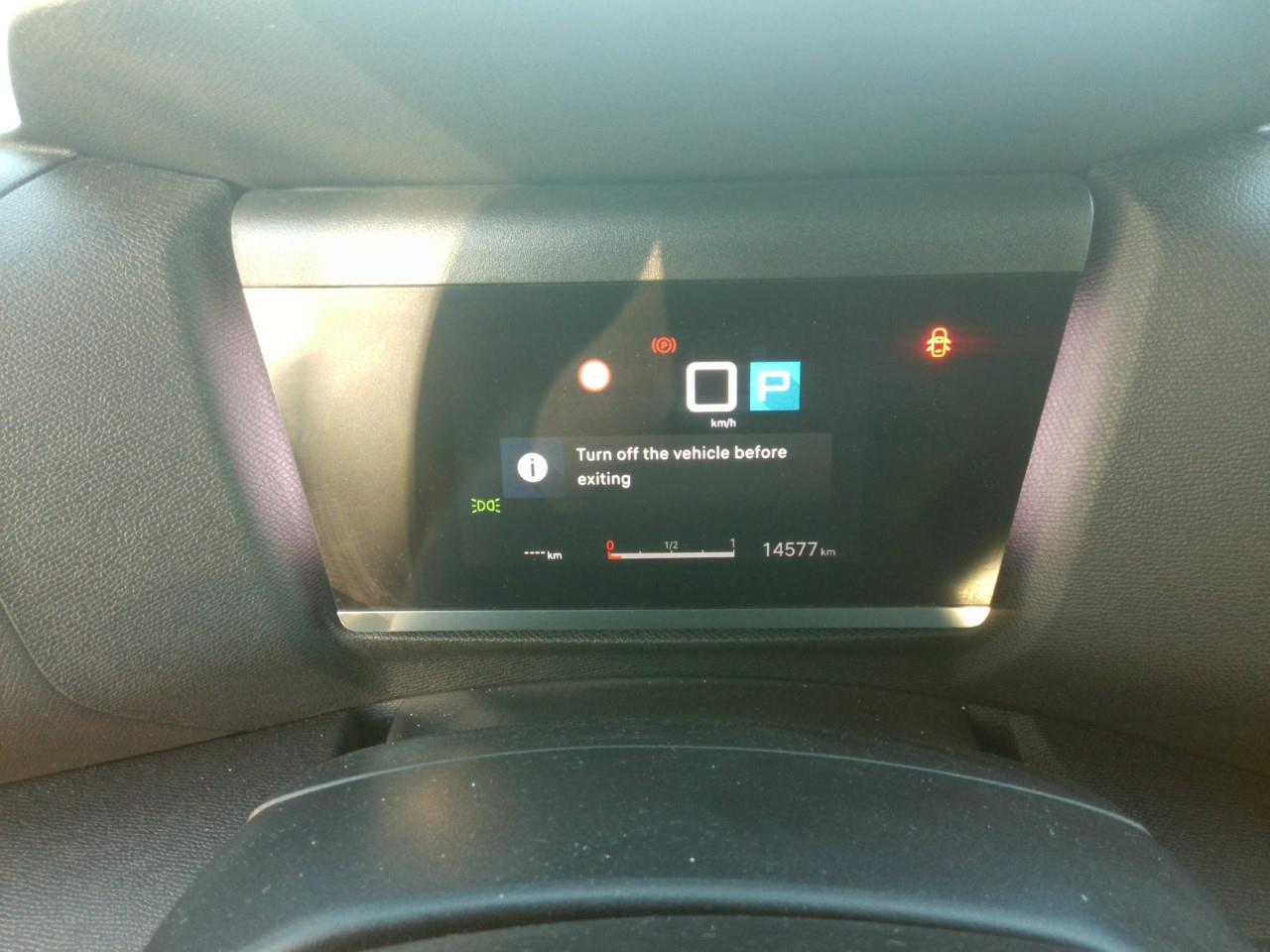Foto Citroën C4 X 3