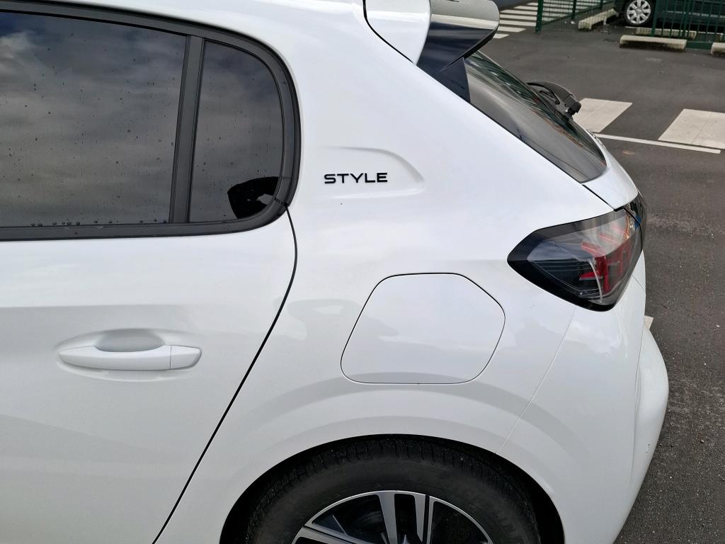 Peugeot 208 PureTech 100 S&S BVM6 Style 2023