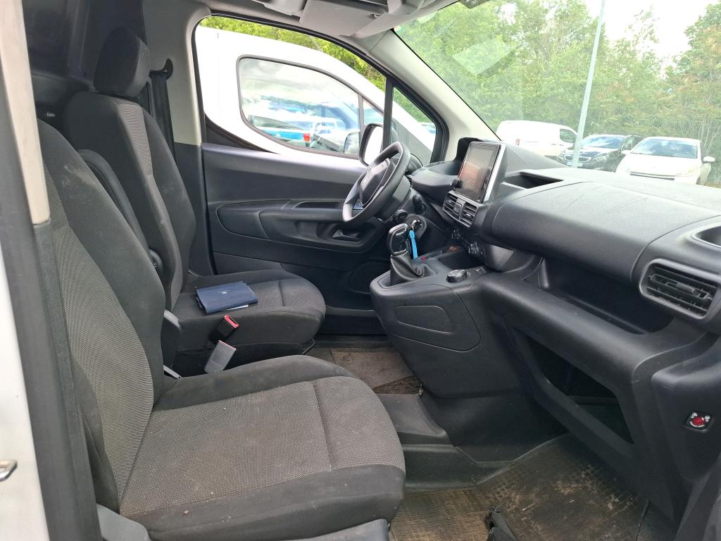 Peugeot PARTNER FOURGON STANDARD 650 KG BLUEHDI 100 S&S BVM5 PREMIUM 2020