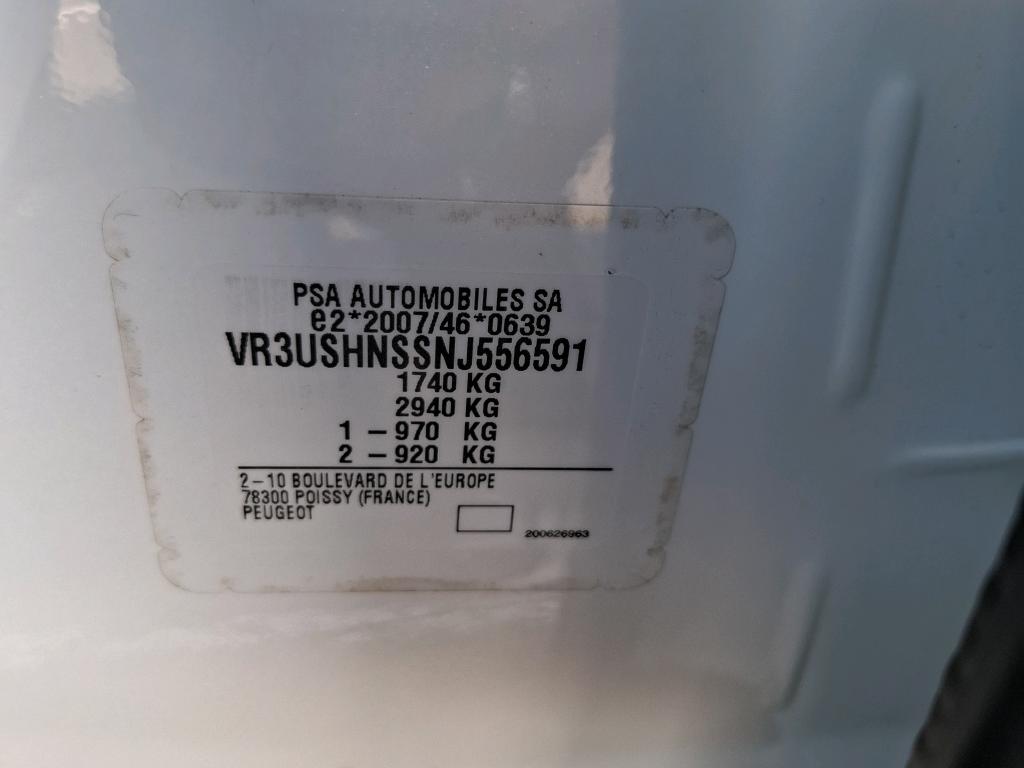 Peugeot 2008 PureTech 130 S&S EAT8 GT 2022