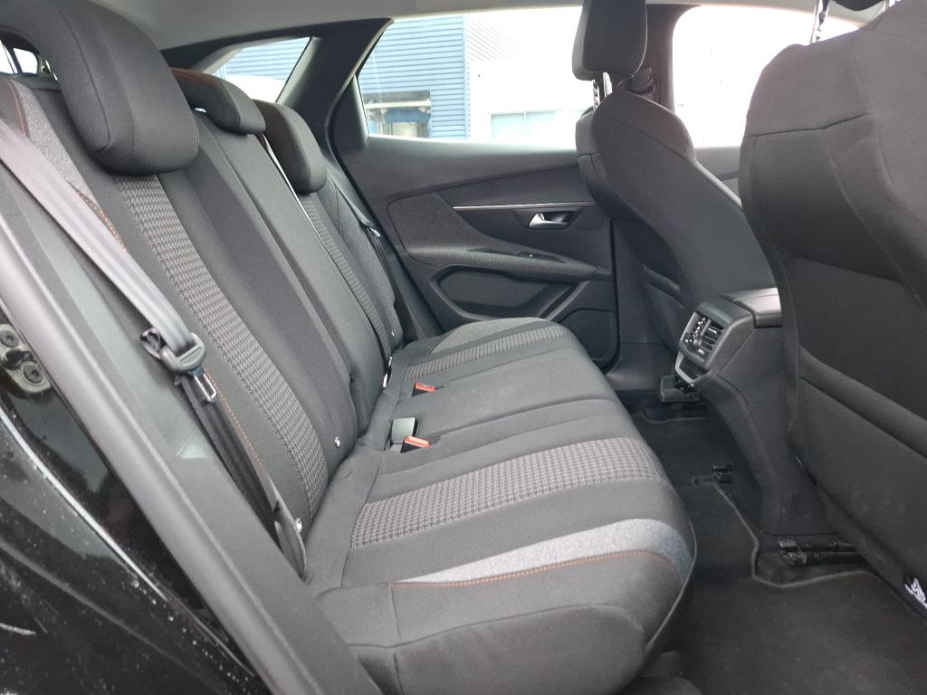 Peugeot 3008 BlueHDi 130ch S&S EAT8 Active Pack 2022