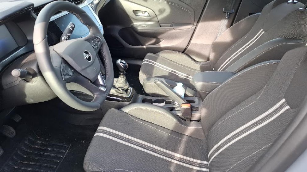 Foto Opel Corsa 16