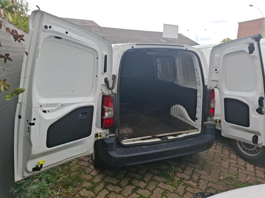 Peugeot PARTNER FOURGON STANDARD 650 KG BLUEHDI 100 S&S BVM5 PREMIUM 2020