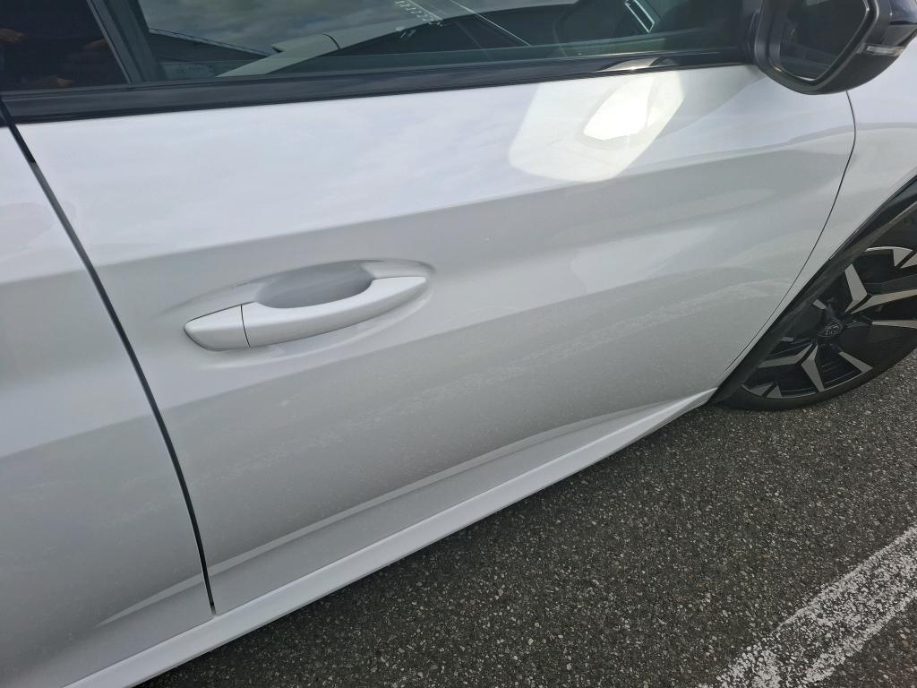 Peugeot 208 Hybrid 136 e-DCS6 GT 2025