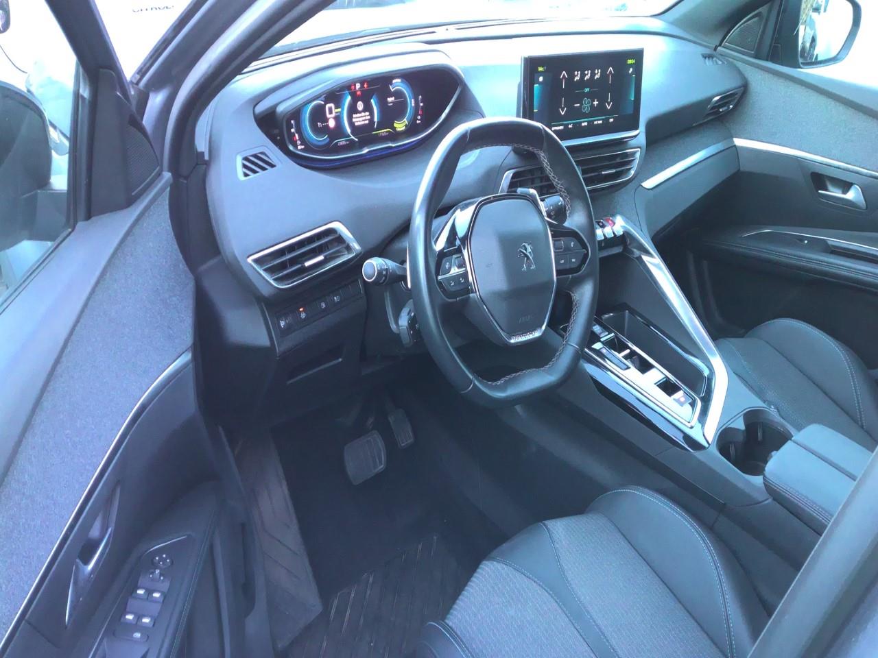 Foto Peugeot 3008 Hybrid 3