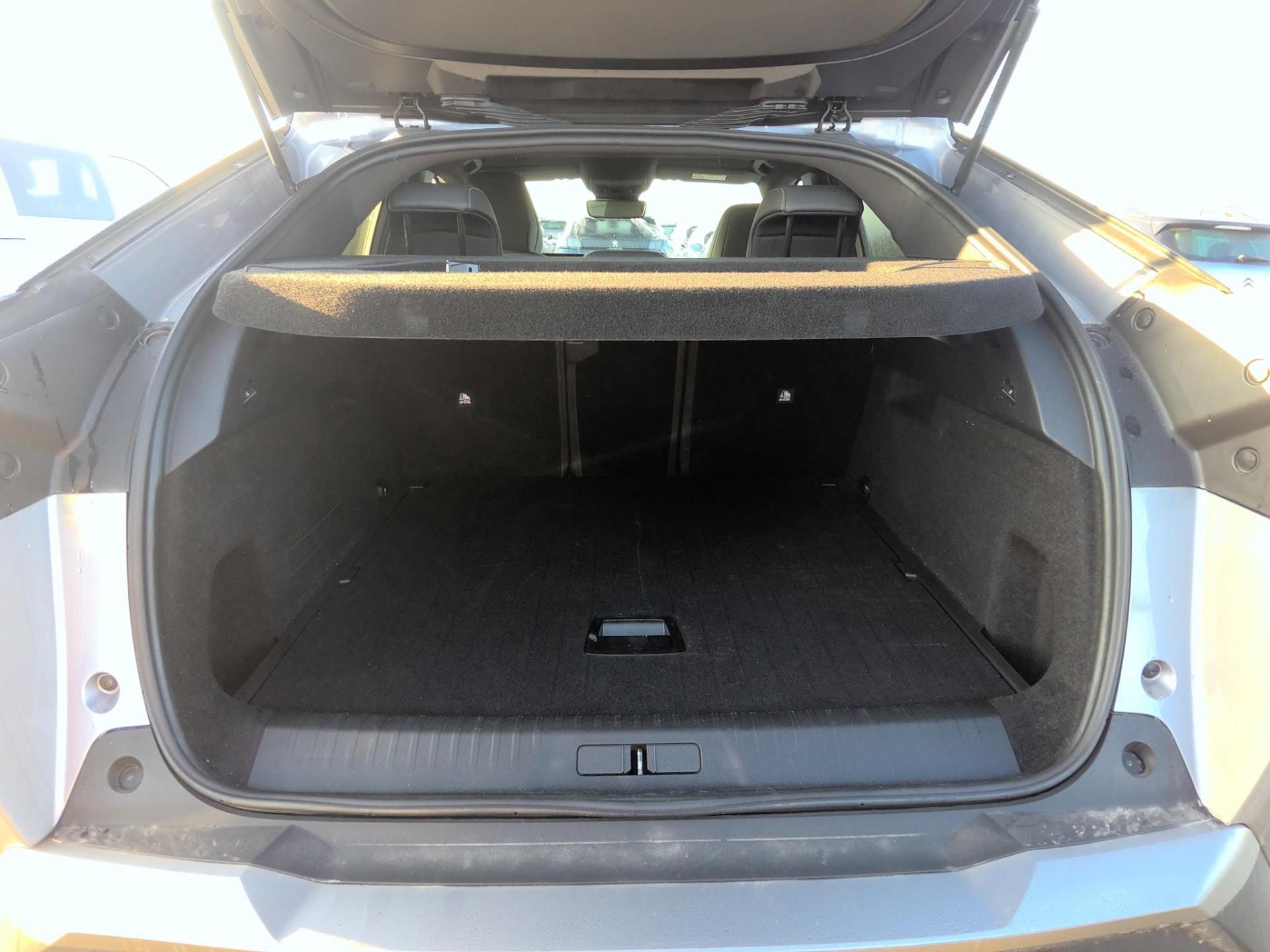Peugeot 3008 Hybrid 136 e-DCS6 Allure 2024