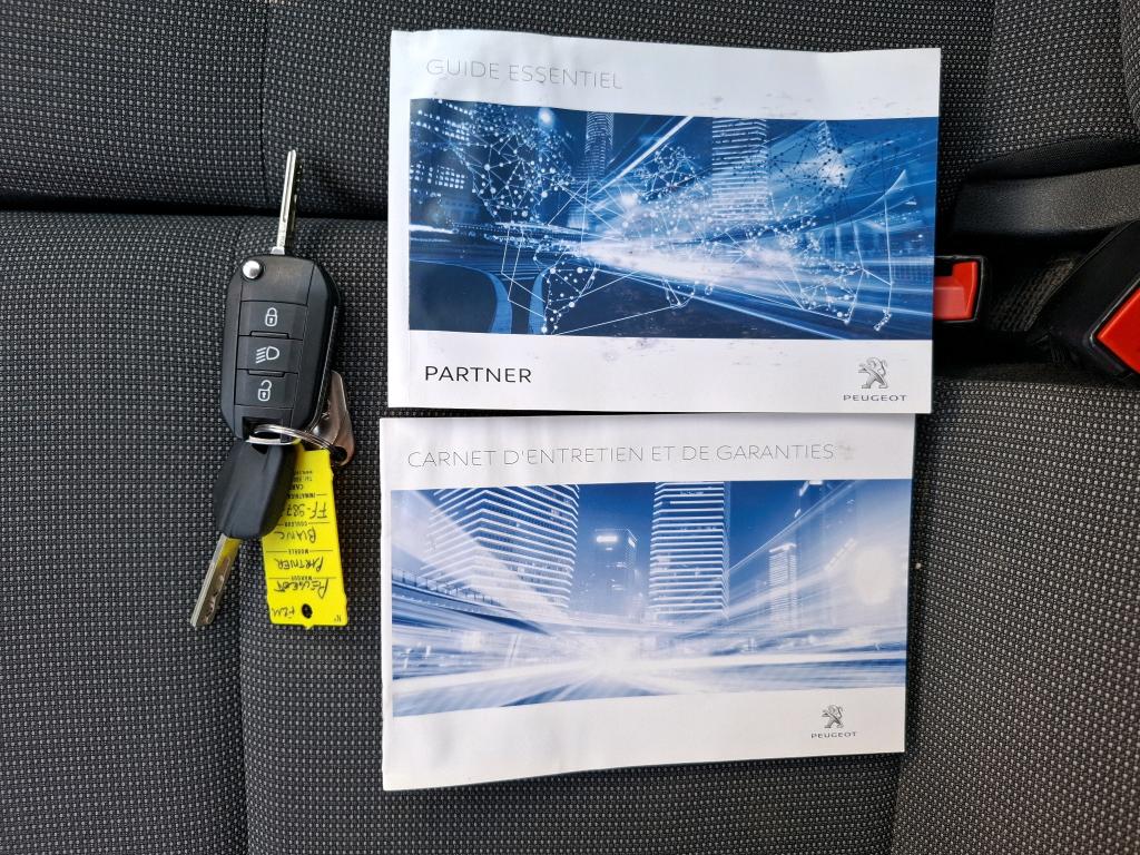 Peugeot PARTNER FOURGON STANDARD 650 KG BLUEHDI 100 S&S BVM5 PREMIUM 2019