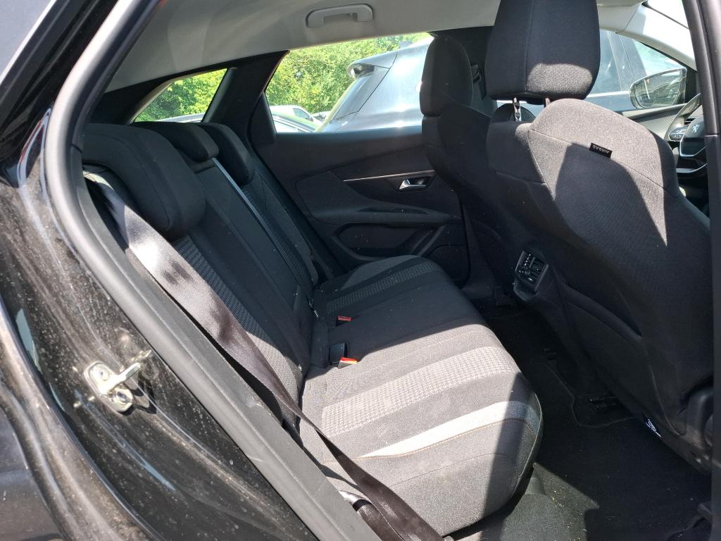 Peugeot 3008 BlueHDi 130ch S&S EAT8 Active Business 2021