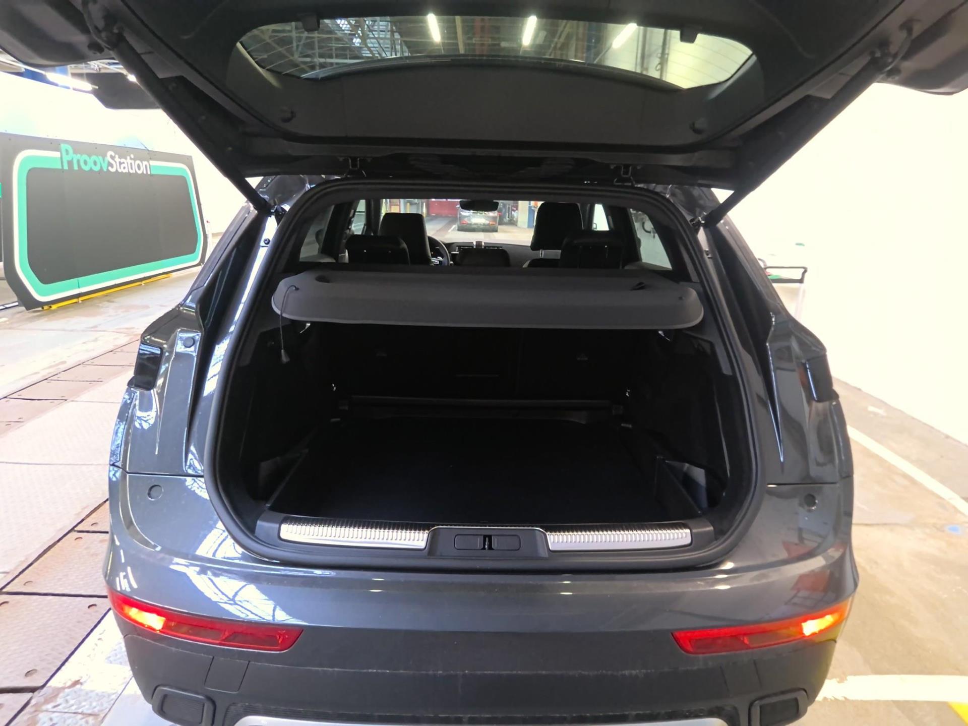 DS DS 7 BlueHDi 130 EAT8 Performance Line + 2024