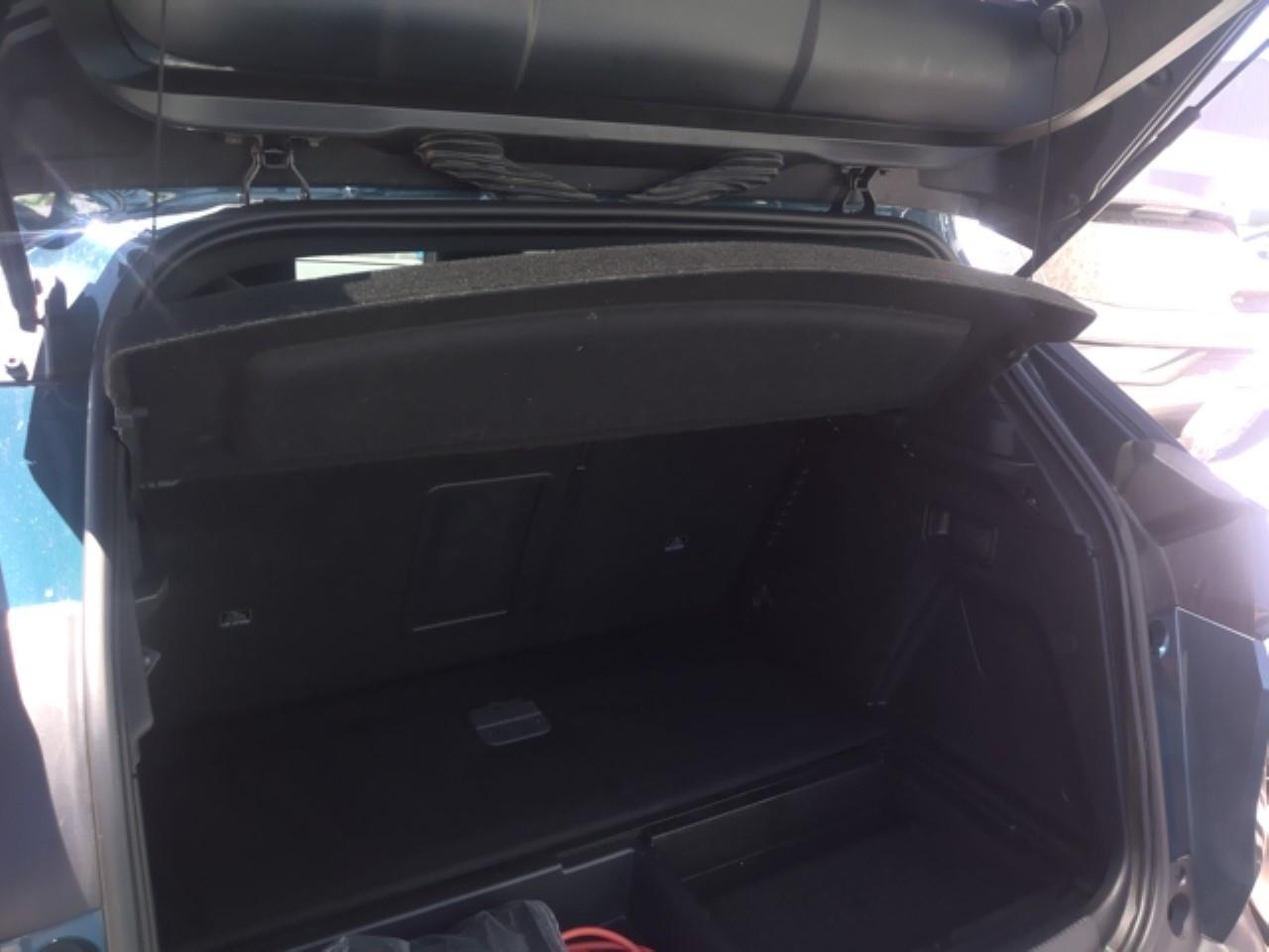 Foto Peugeot 3008 Hybrid 7