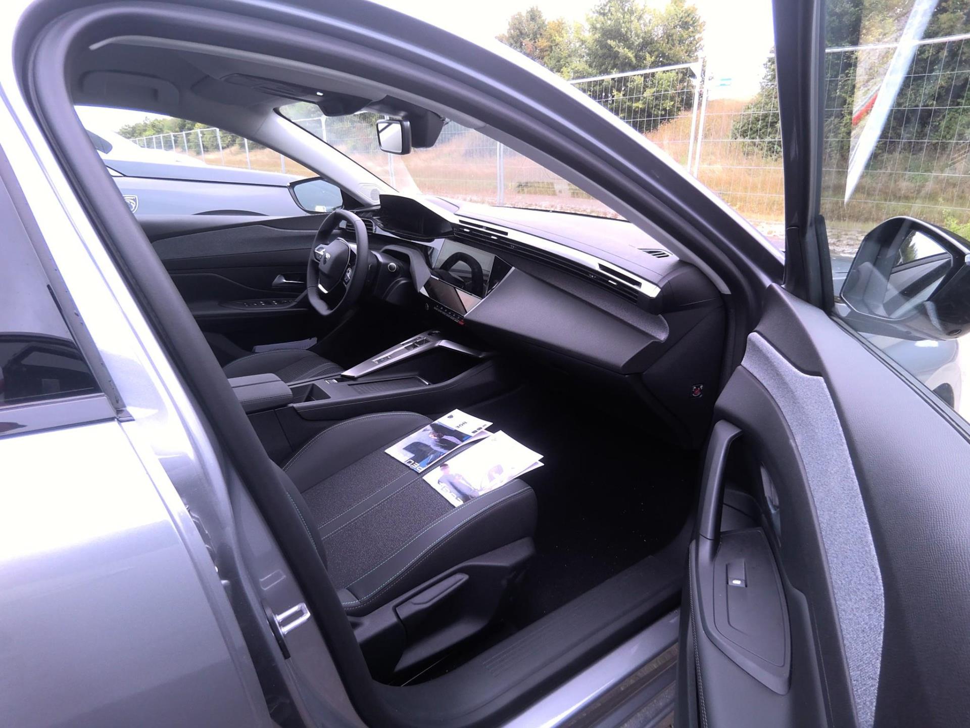 Peugeot 308 SW BlueHDi 130ch S&S EAT8 Allure 2025