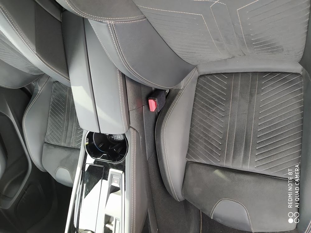 Foto Peugeot 508 Hybrid 10