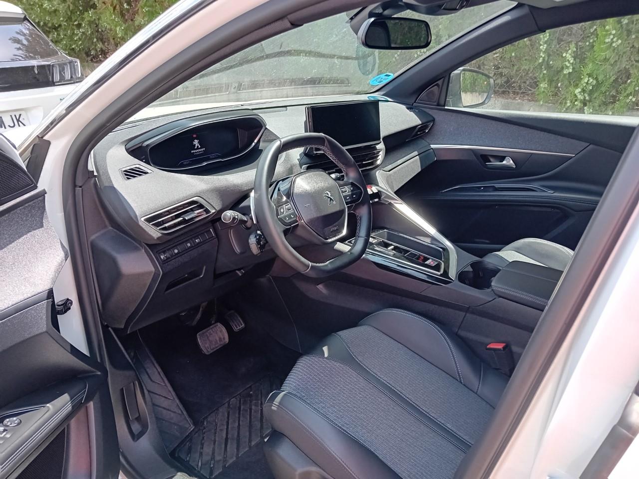 Foto Peugeot 3008 Hybrid 3