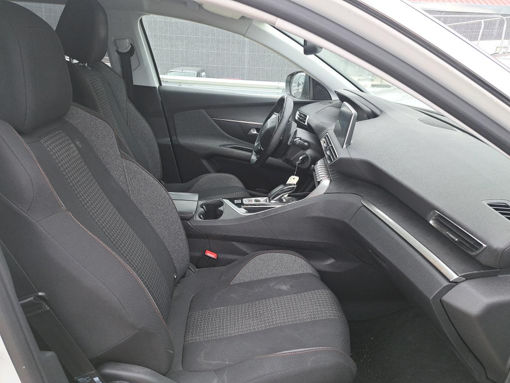 Peugeot 3008 1.6 BlueHDi 120ch S&S EAT6 Active Business 2017