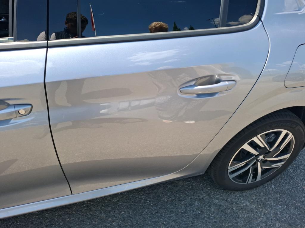 Peugeot 208 PureTech 100 S&S BVM6 Allure 2022