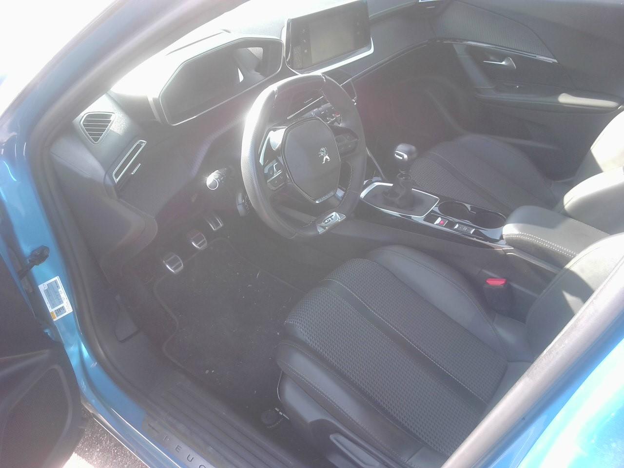 Foto Peugeot 2008 4