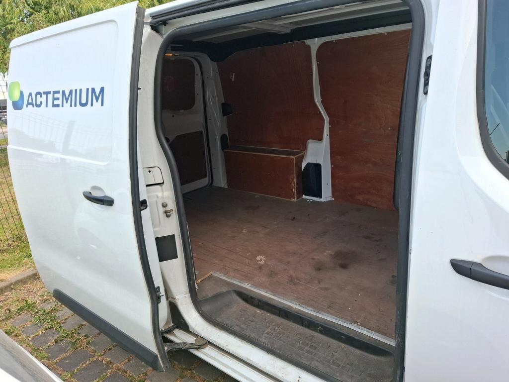 Peugeot EXPERT FGN TOLE STANDARD 2.0 BLUEHDI 120 S&S BVM6 PREMIUM 2020