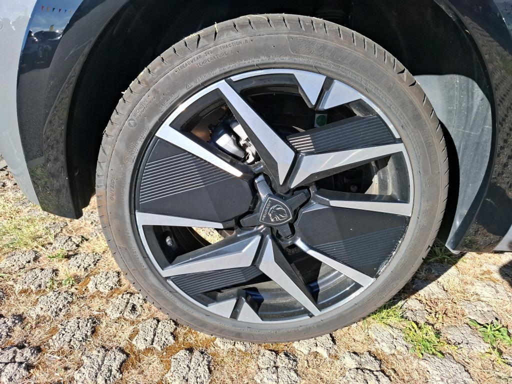 Peugeot 208 Hybrid 145 ch e-DCS6 GT 2025